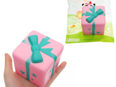 Squishy 7,5 * 7 cm de pain de cadeau de giggleBread se levant lentement avec le jouet de collection d'emballage Soft
