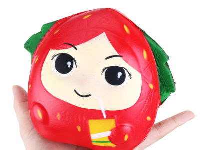 Squishy Strawberry Girl 13CM Rebondissant Jouets Avec Emballage Cadeau Décor