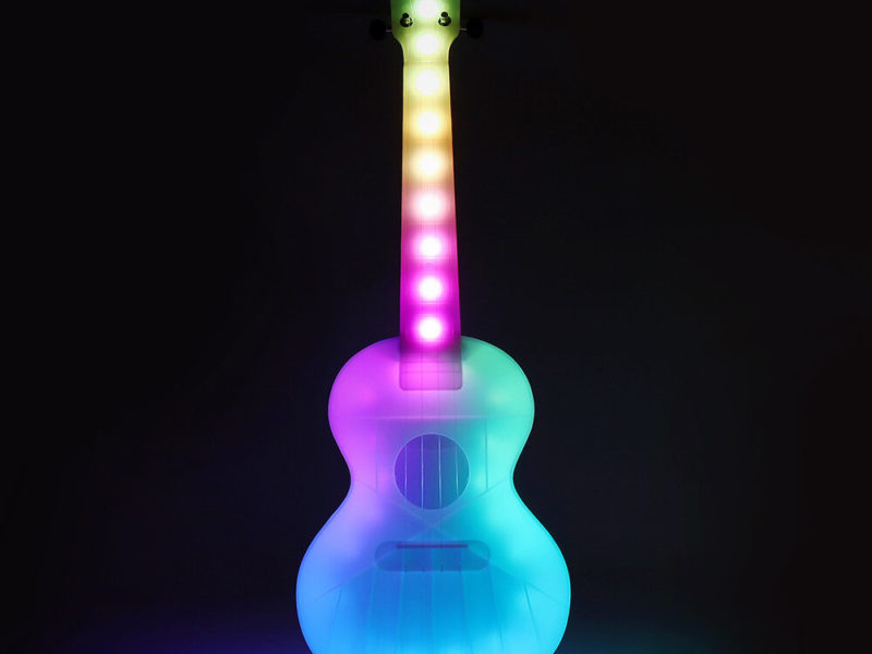 SOLO 23 Pouces Concert Unique LED Éclairage Ukulélé Intelligent Ukulélé Polycarbonate Anti-Cassé avec Sac