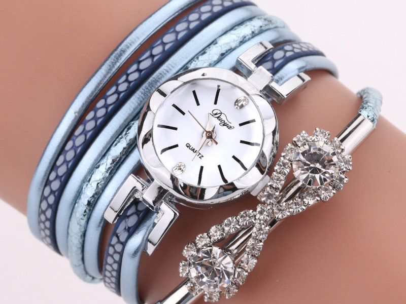 DUOYA D258 Style rétro Femmes Bracelet Montre Bow Crystal Quartz Montre