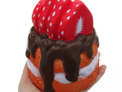 Gâteau au chocolat aux fraises Squishy 11 * 11 * 14 CM Slow Rising Collection cadeau Soft jouet