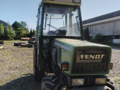 Tracteur Vigneron Fendt 260V 2RM