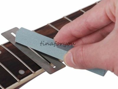 Protecteurs de touche de protection de manche de guitare 2pcs avec outil Sander Luthier