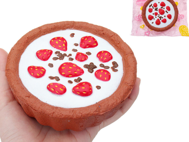 Gâteau aux fraises au chocolat Squishy 12 * 4CM Lente s'élevant avec emballage Collection cadeau Soft jouet