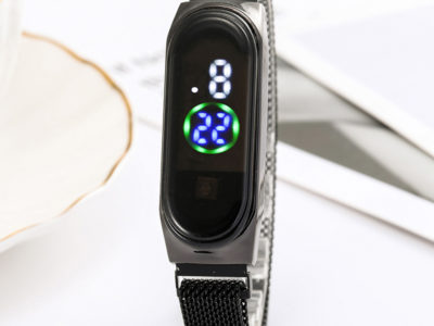 Mode Simple Hommes Femme LED Montre …