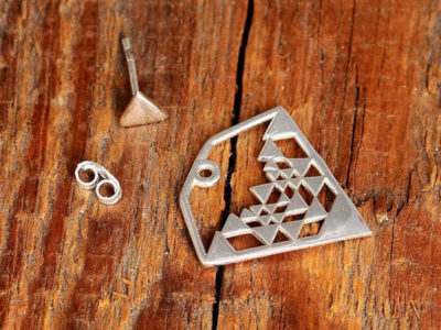 Boucles d'oreilles pendantes triangles à double …