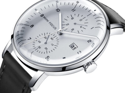 Les hommes de bracelet en cuir …