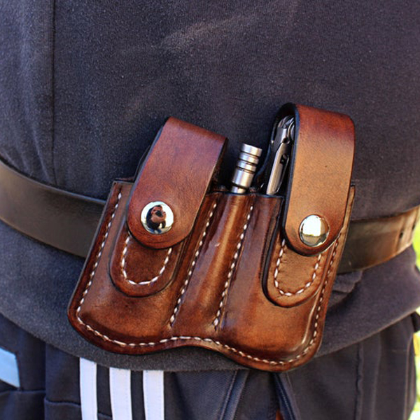 Sac de ceinture en cuir véritable …