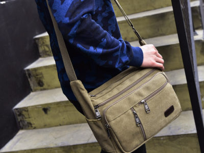 Sac à bandoulière de couleur unie …
