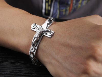 Bracelet de croix en titane d'acier …