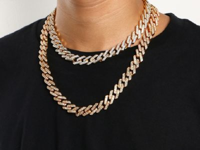 Collier cubain carré géométrique avec diamants …