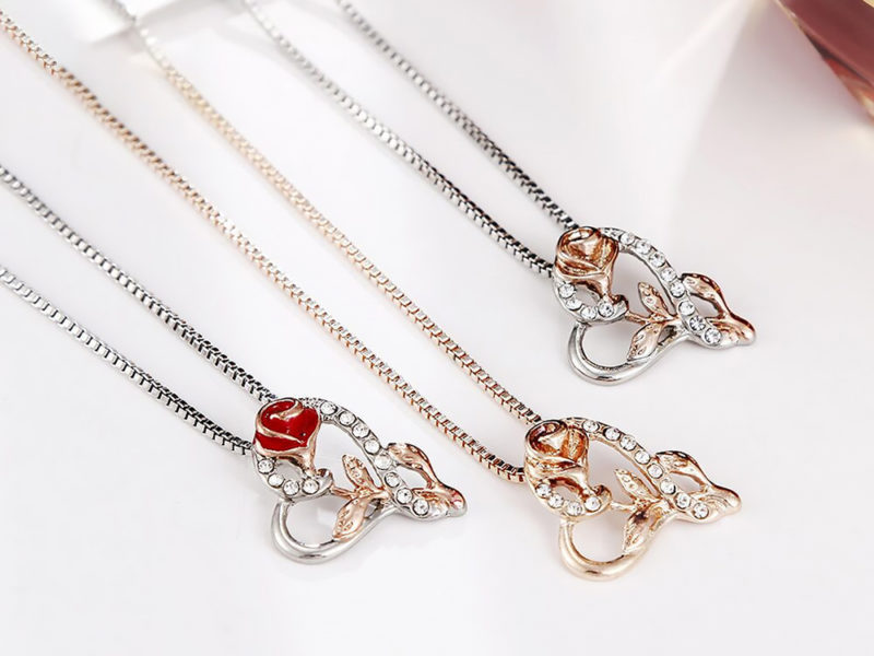 Collier en forme de coeur Rose …