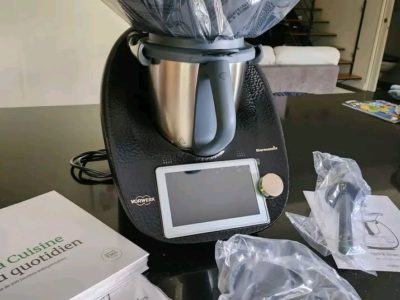 Thermomix TM6 noir scintillant neuf